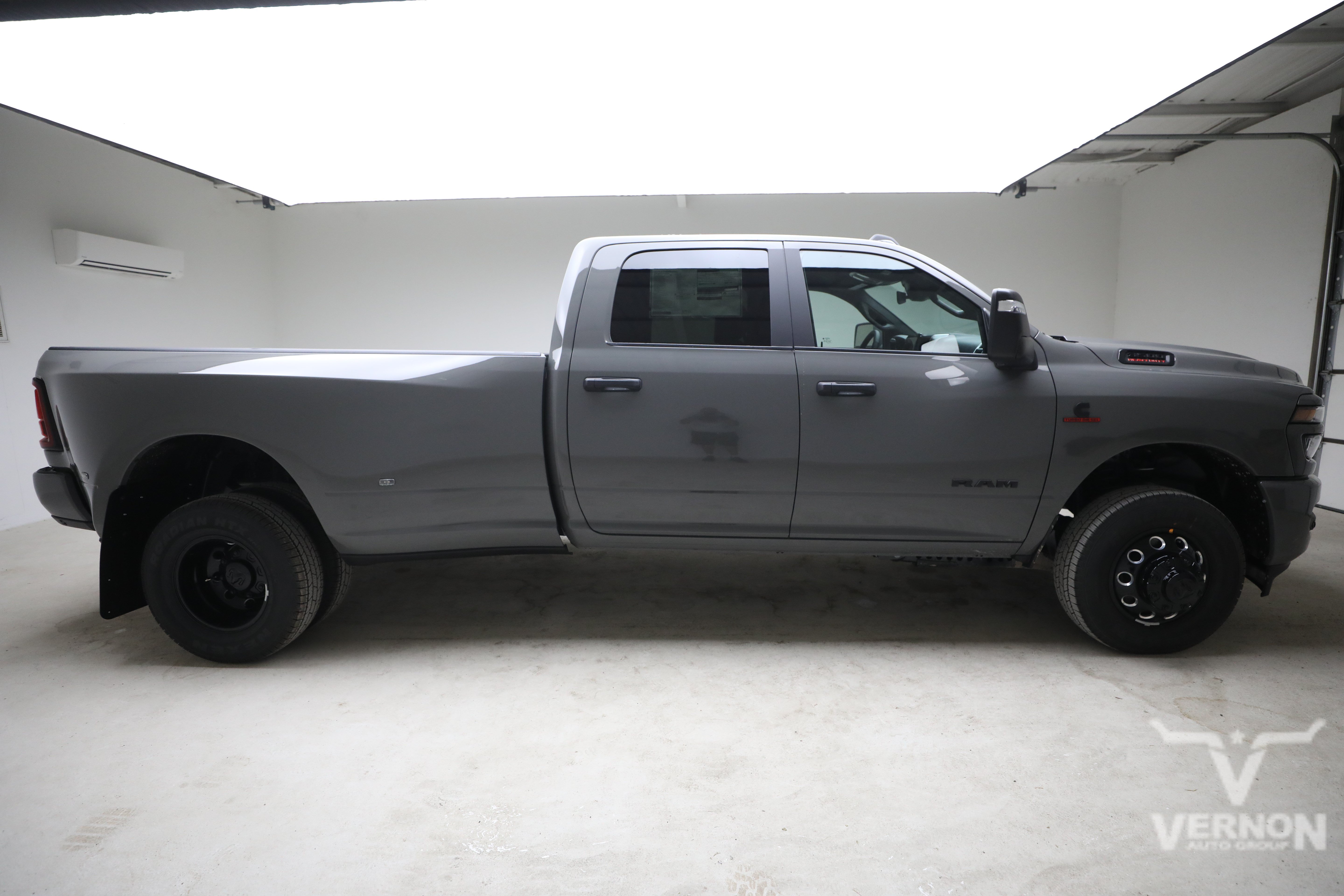 New 2027 RAM 3500 Lone Star AWD/4WD image 6