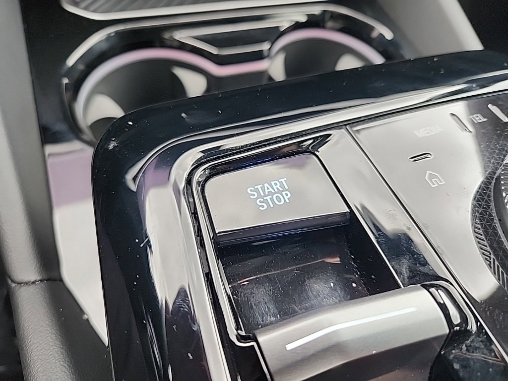 Used 2025 BMW i5 eDrive40i image 33