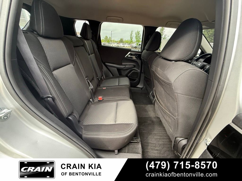 Used 2024 Mitsubishi Outlander ES AWD/4WD image 32