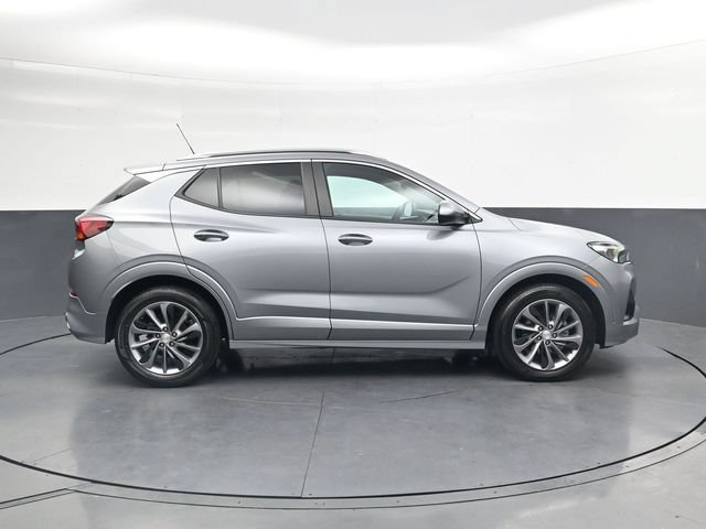 Used 2023 Buick Encore GX Select w/ Experience Buick Package FWD image 3