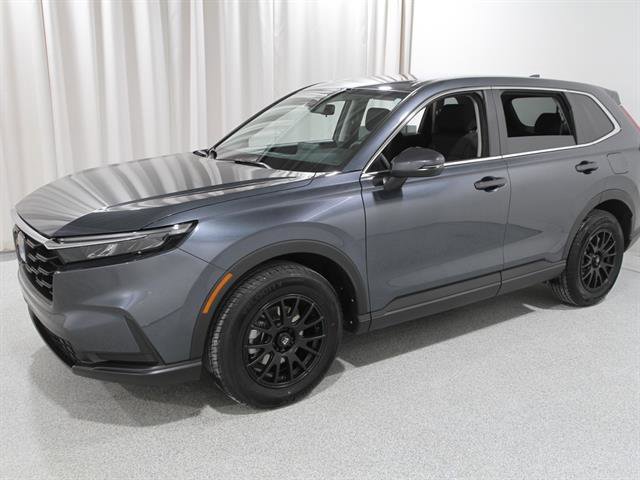 Used 2023 Honda CR-V LX image 3