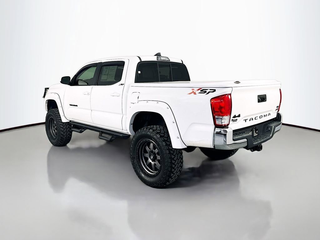 Used 2017 Toyota Tacoma SR5 w/ Tow Package AWD/4WD image 5
