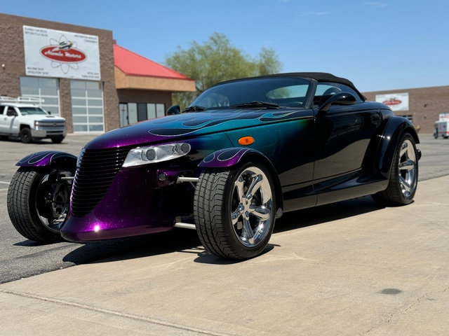 Used 2000 Plymouth Prowler image 9