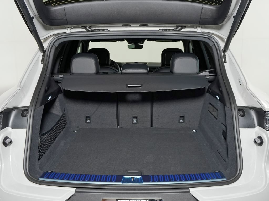 Used 2026 Porsche Cayenne AWD/4WD image 13