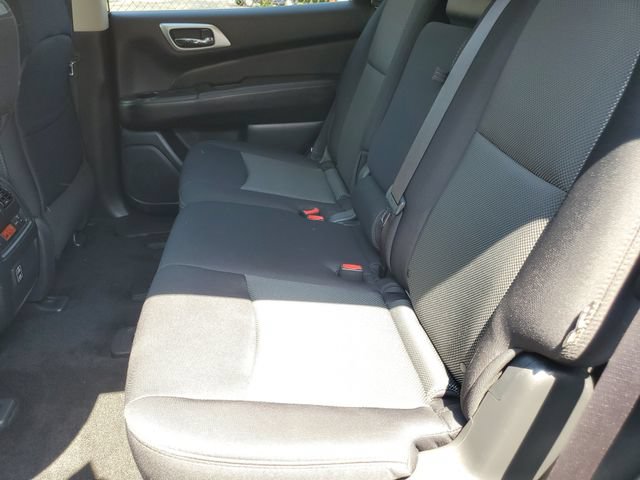Used 2018 Nissan Pathfinder SV w/ SV Tech Package AWD/4WD image 11