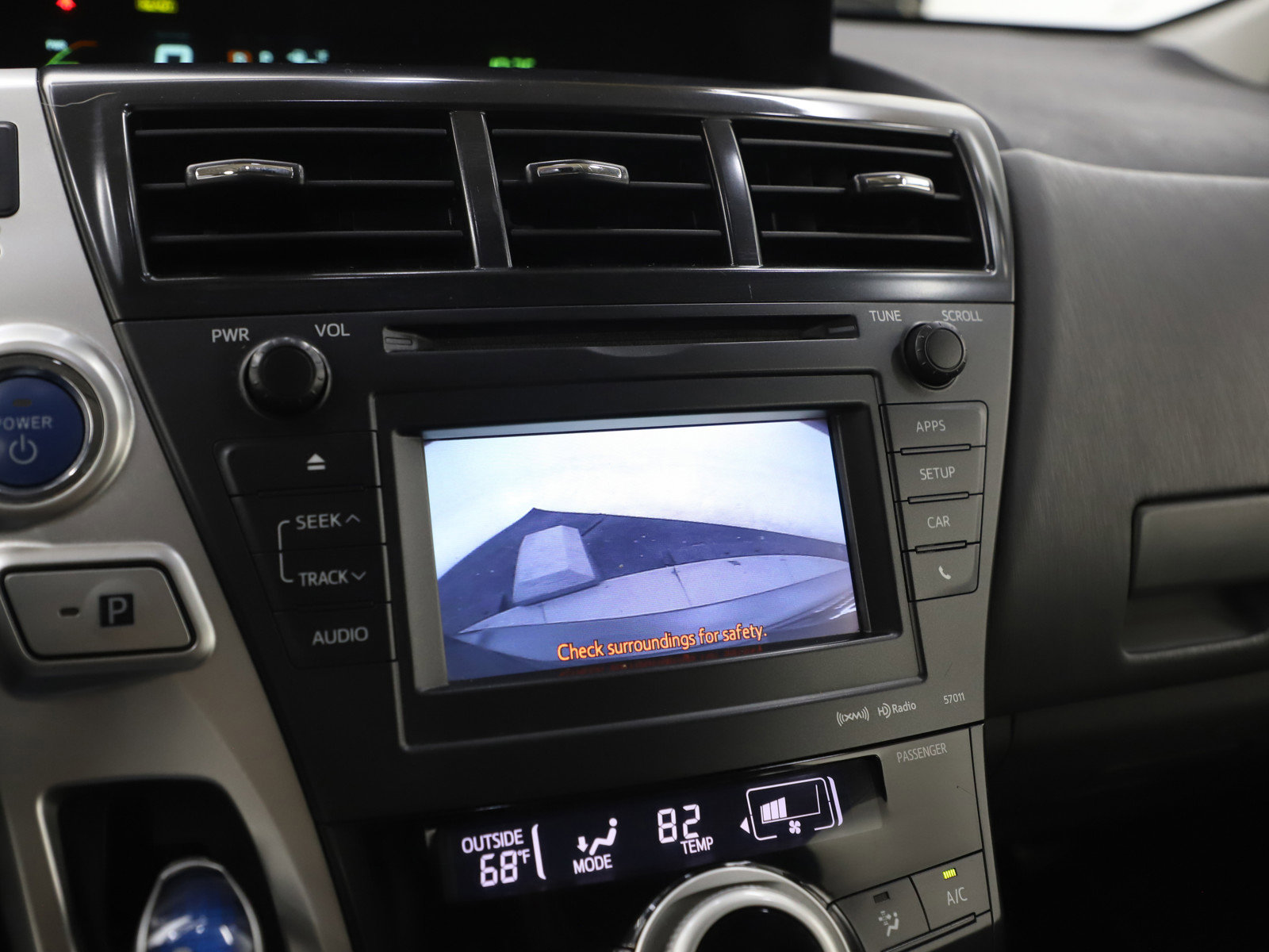 Used 2014 Toyota Prius V Three image 21