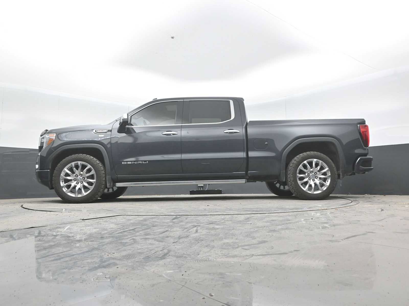 Used 2021 GMC Sierra 1500 Denali w/ Denali Ultimate Package AWD/4WD image 44