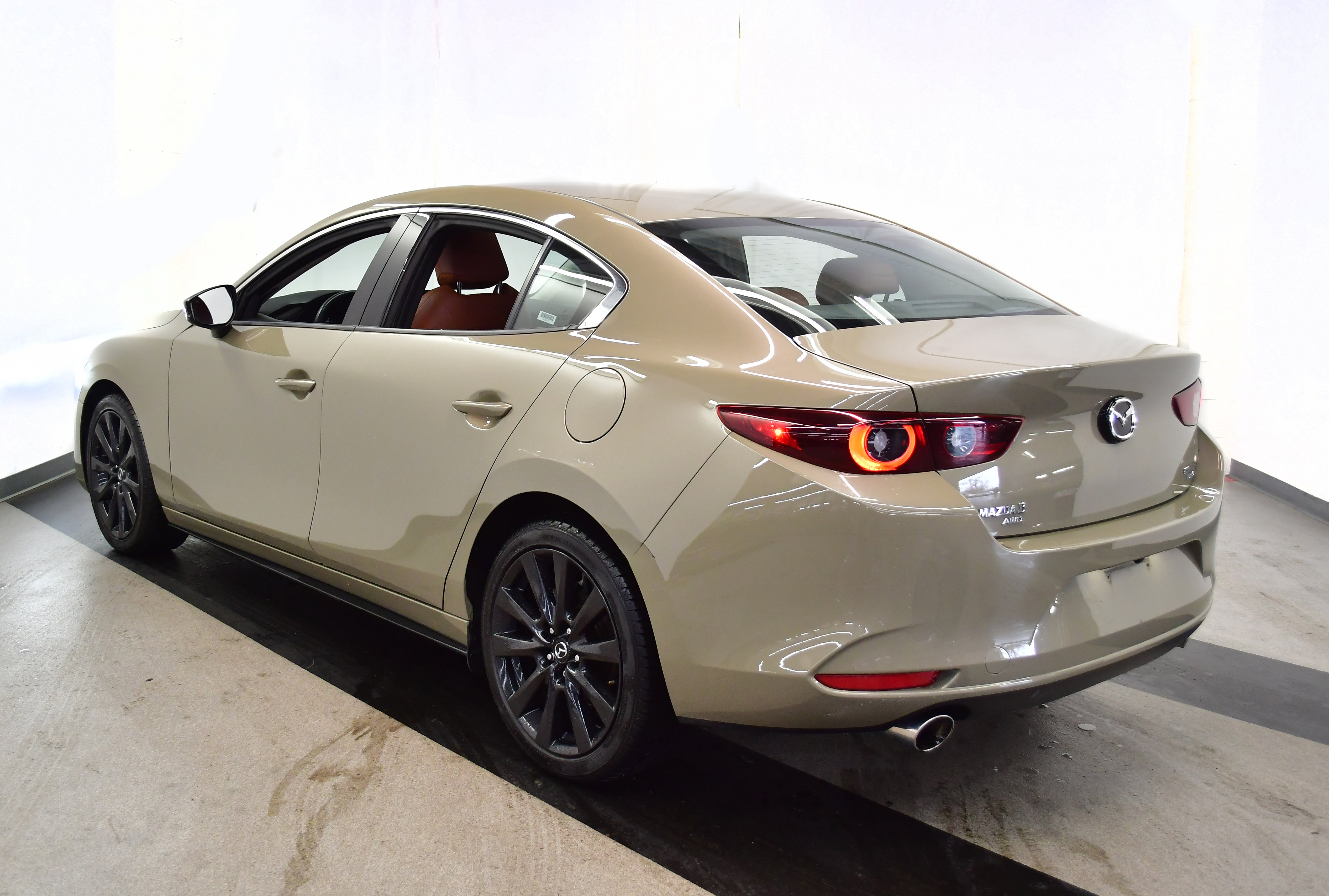 Used 2024 MAZDA MAZDA3 s image 10