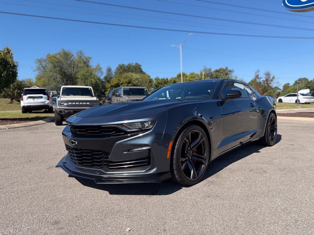Used 2019 Chevrolet Camaro SS RWD image 3