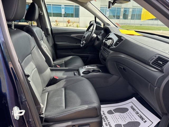 Used 2022 Honda Pilot Black Edition image 9