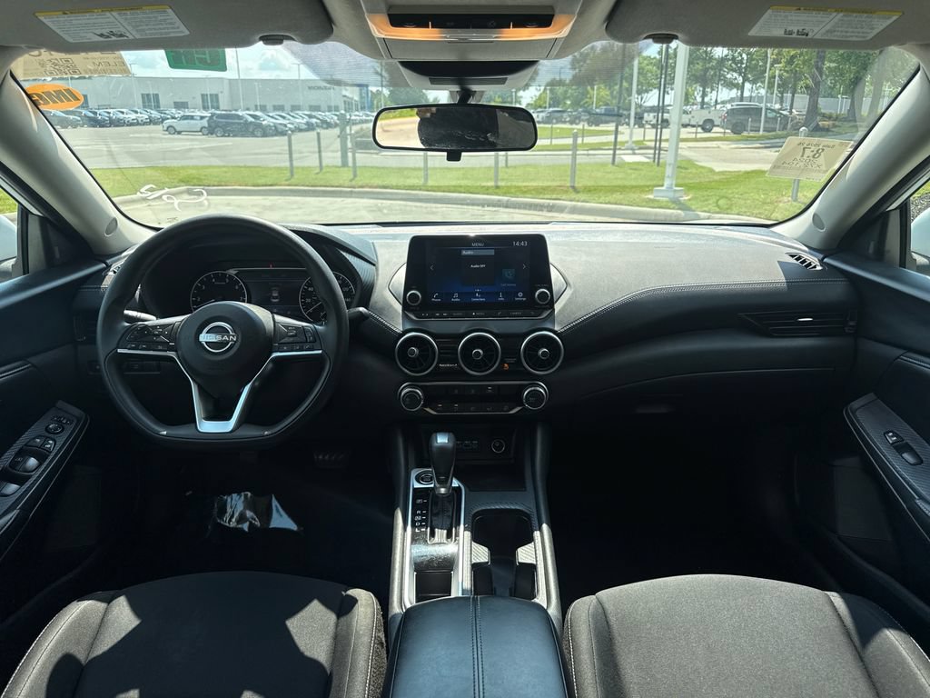 Used 2024 Nissan Sentra SV FWD image 16
