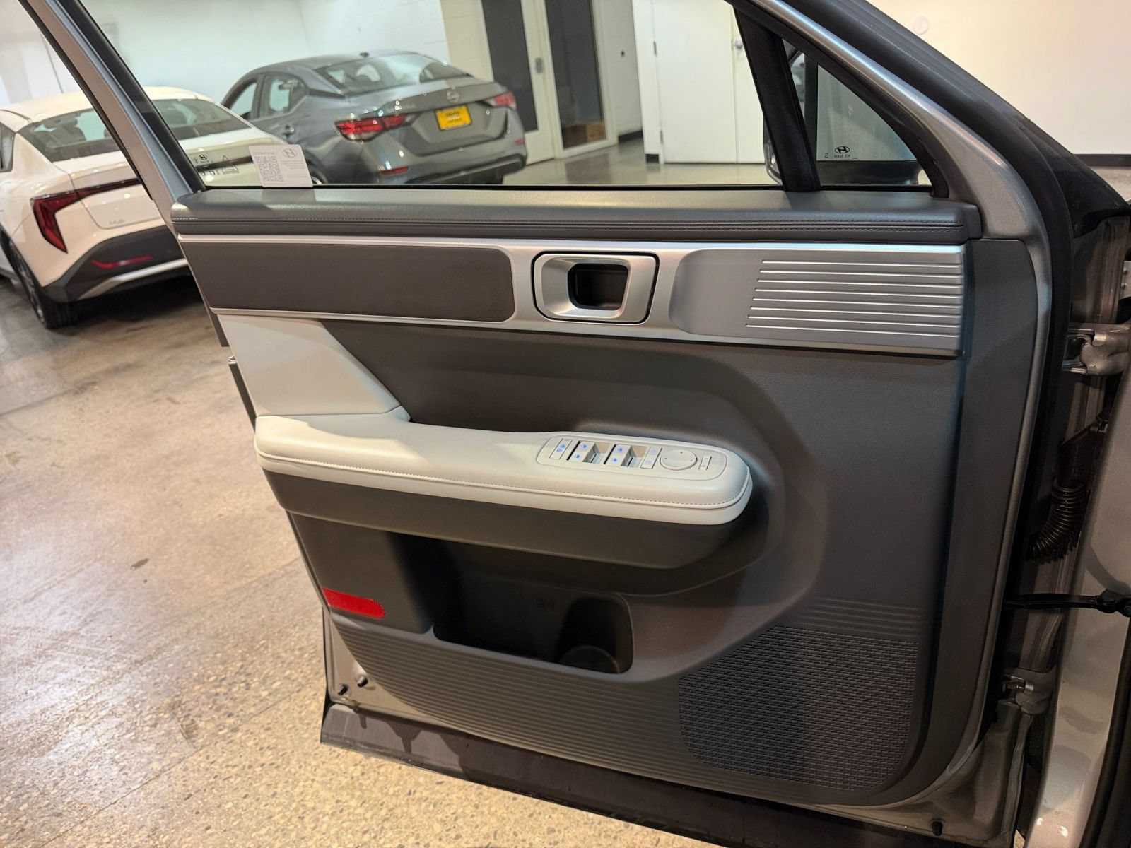 Used 2026 Hyundai Santa Fe SEL FWD image 18