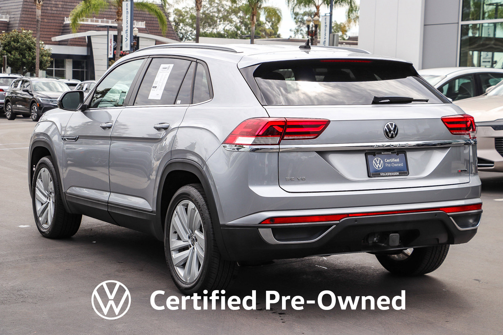 Certified 2022 Volkswagen Atlas Cross Sport SE AWD/4WD image 9
