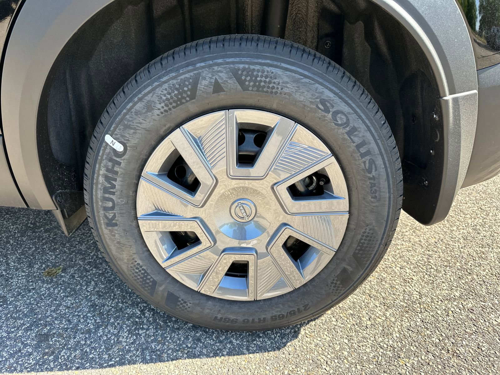 New 2026 Nissan Kicks S image 15