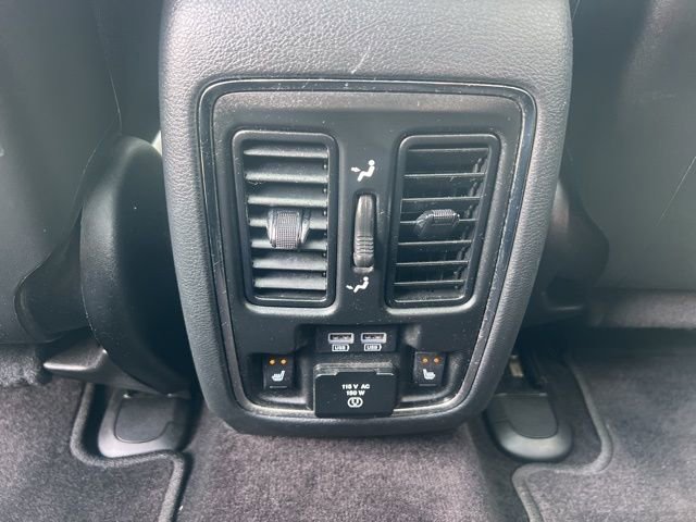 Used 2017 Jeep Grand Cherokee Limited w/ Luxury Group II image 19