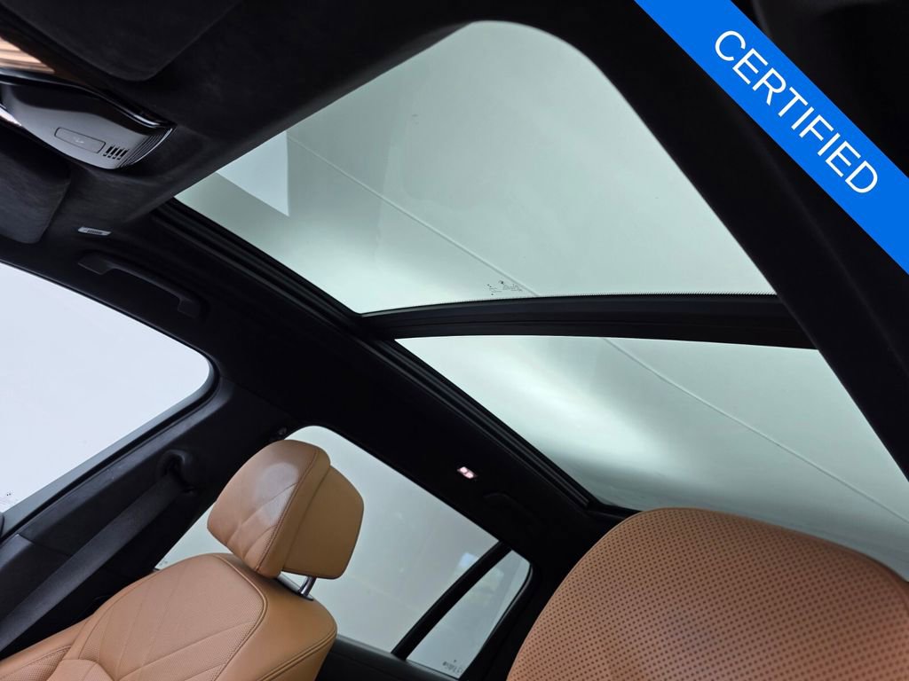 Used 2023 BMW X7 xDrive40i w/ M Sport Package image 11