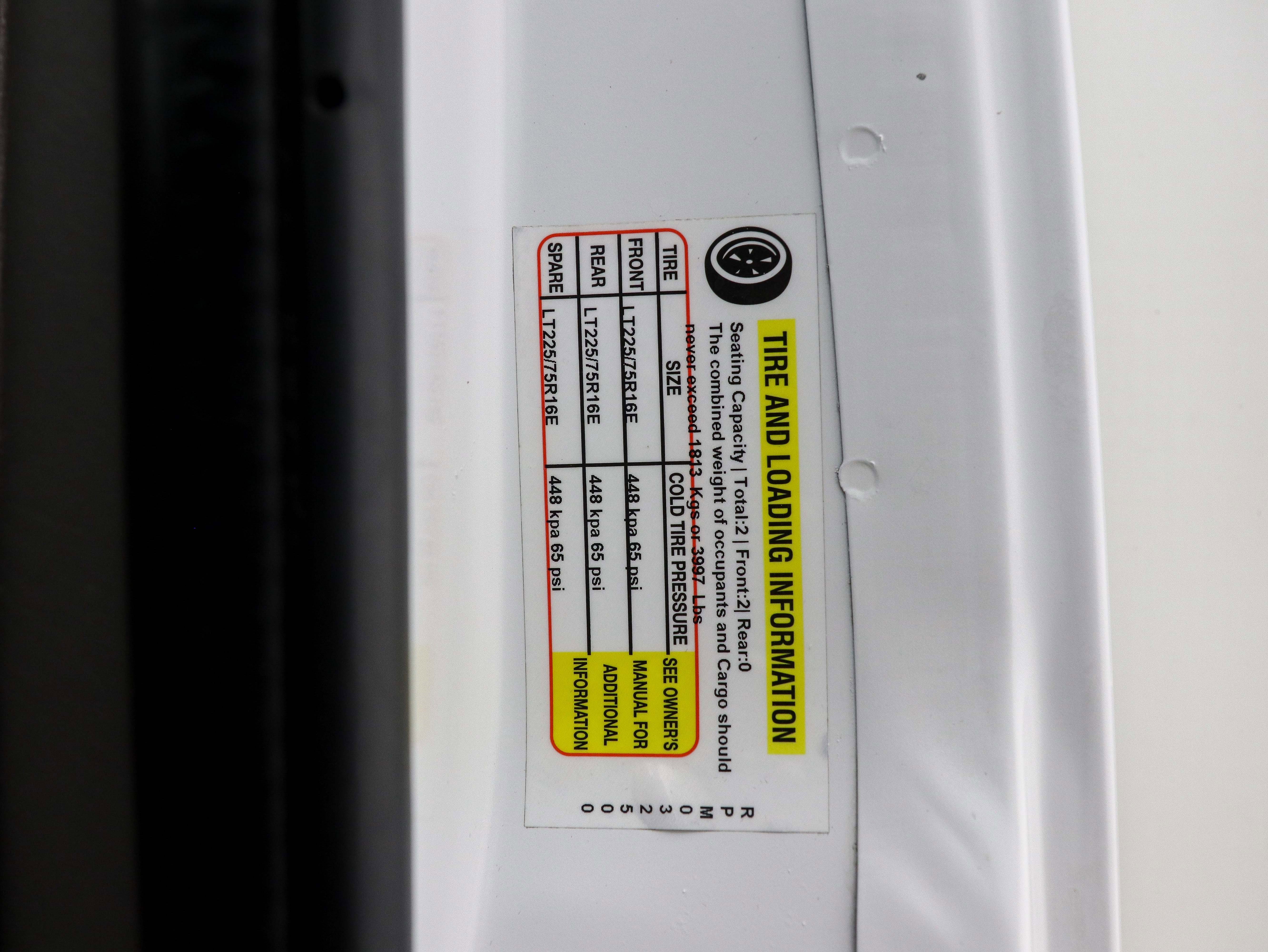 Used 2020 Chevrolet Express 3500 w/ Power Convenience Package image 32