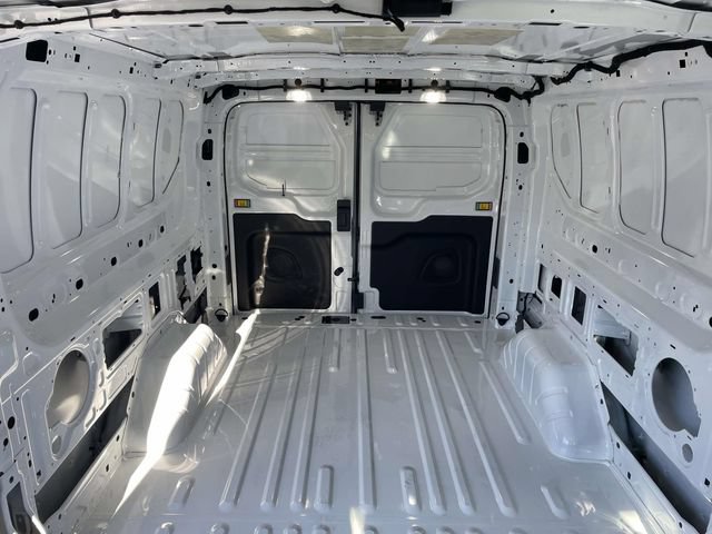 New 2026 Ford Transit 250 Low Roof RWD image 20