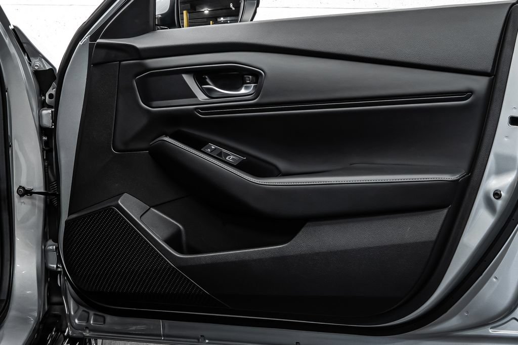 Used 2024 Honda Accord Touring image 18