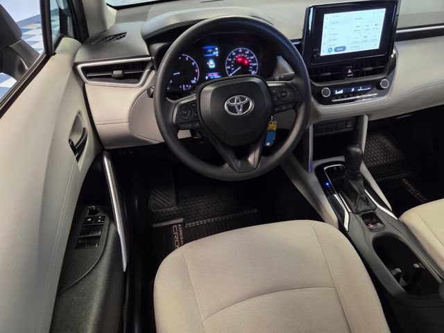 Used 2023 Toyota Corolla Cross L FWD image 12
