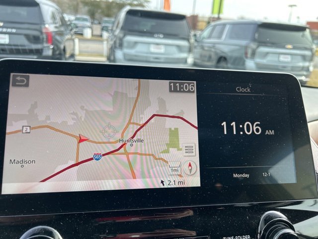 Used 2024 Nissan Armada SL w/ Captain's Chairs Package image 23