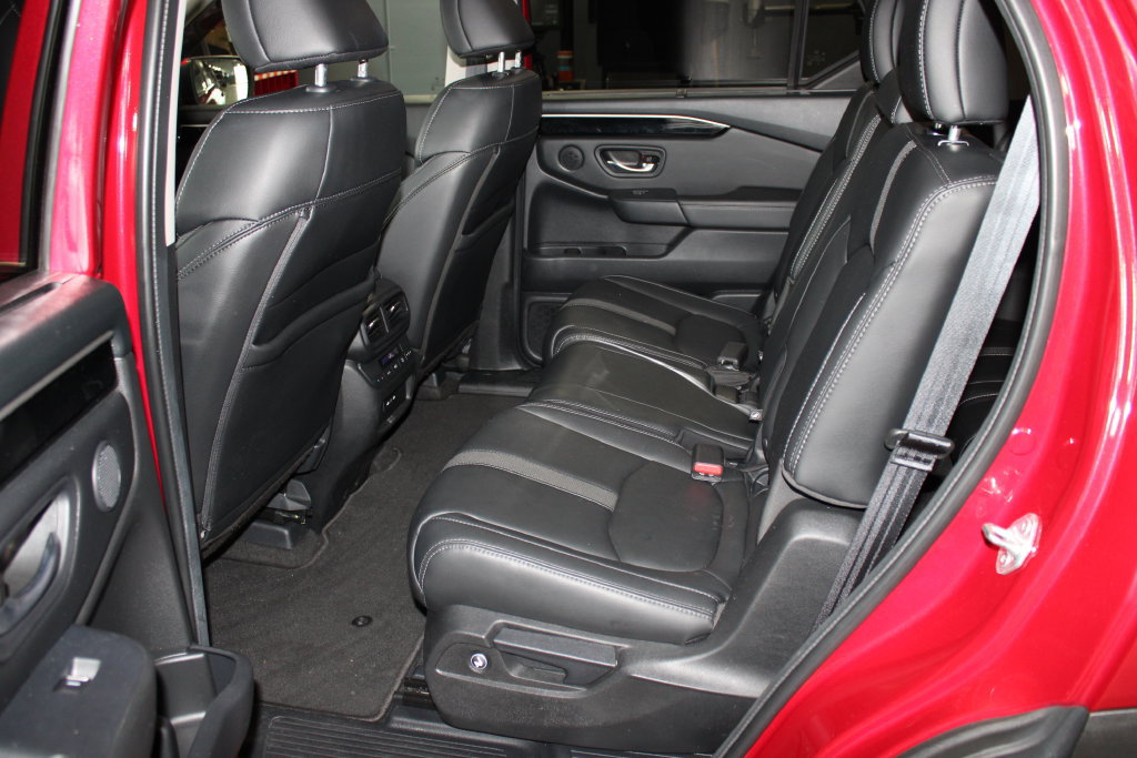 Used 2024 Honda Pilot EX-L image 11