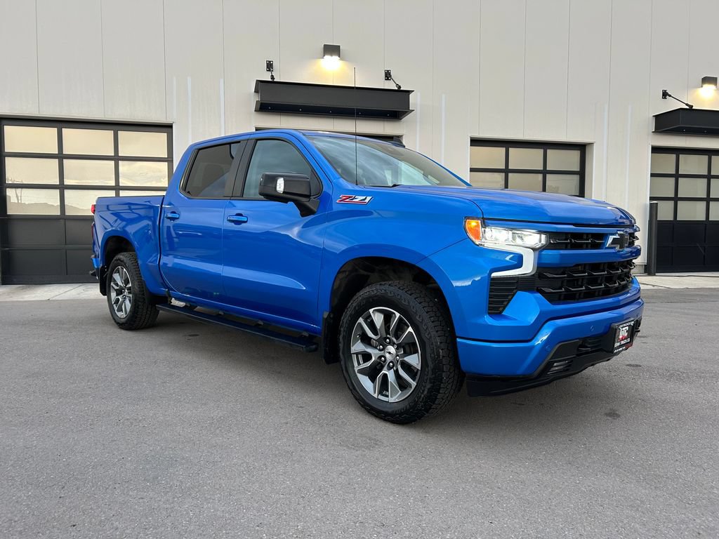Used 2025 Chevrolet Silverado 1500 RST w/ Convenience Package II AWD/4WD image 1