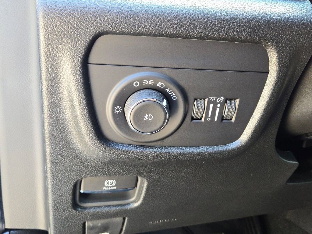 New 2025 Jeep Grand Cherokee L Limited w/ MOPAR Finishing Package image 26