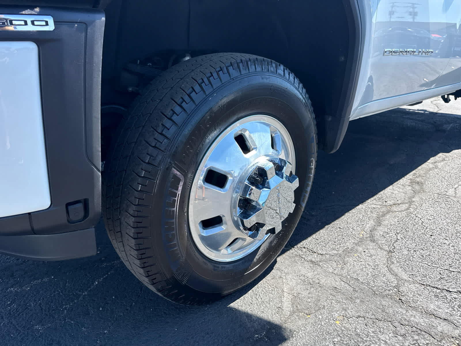 Certified 2025 GMC Sierra 3500 Denali w/ Snow Plow Prep/Camper Package AWD/4WD image 9