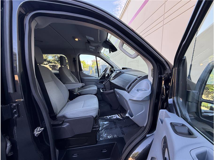 Used 2015 Ford Transit 350 XLT RWD image 13