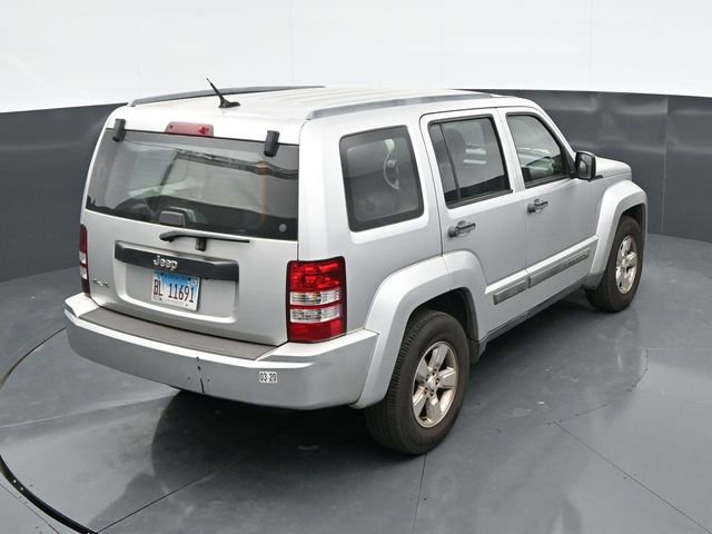 Used 2011 Jeep Liberty Sport AWD/4WD image 15