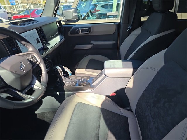 Used 2022 Ford Bronco Wildtrak image 16