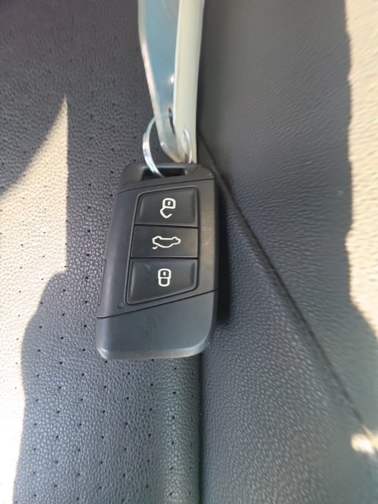 Used 2019 Volkswagen Jetta SE FWD image 32