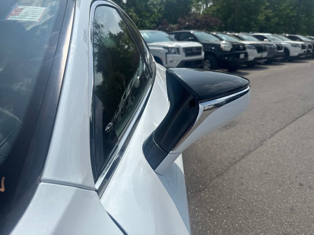 Used 2023 Lexus IS 350 F Sport RWD image 35