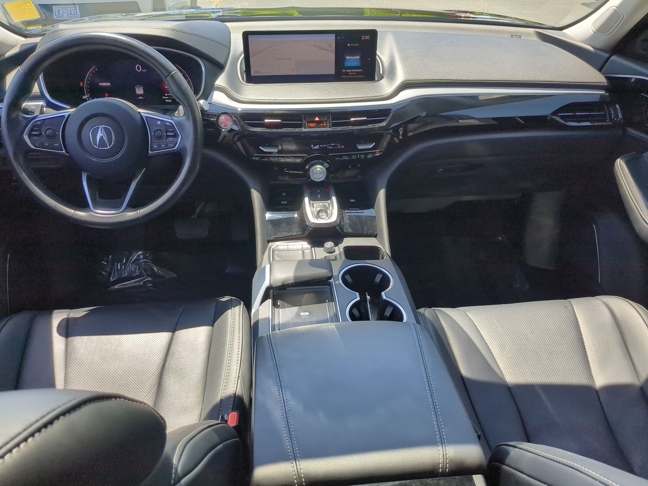 Used 2024 Acura MDX SH-AWD w/ Technology Package image 30