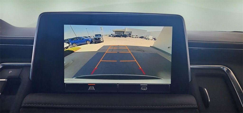 Used 2023 GMC Yukon SLT image 32