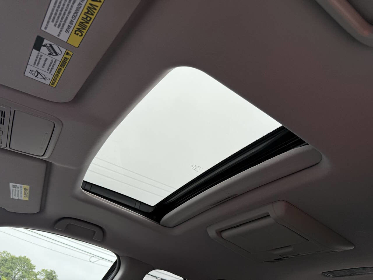 Used 2016 Honda Pilot Touring image 28