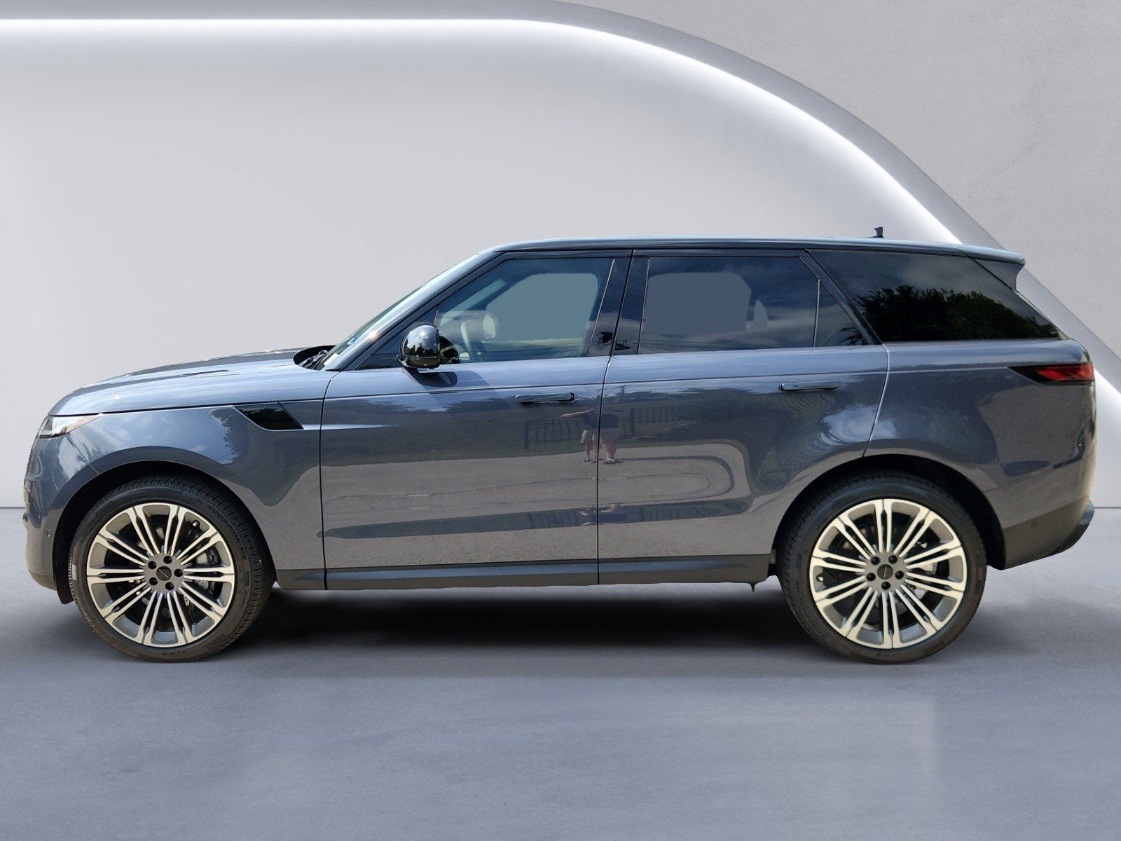 New 2026 Land Rover Range Rover Sport SE AWD/4WD image 3