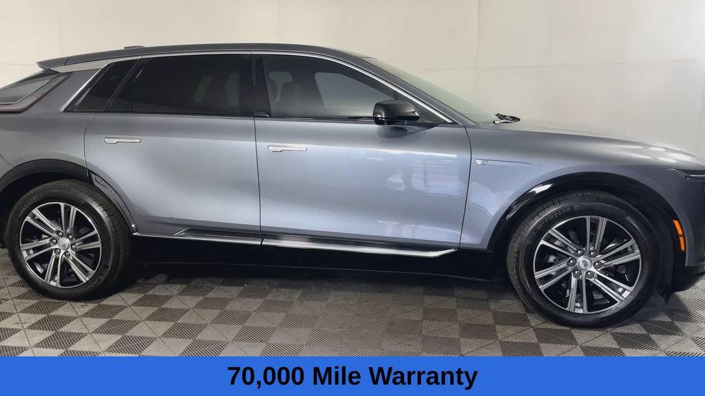 Used 2023 Cadillac Lyriq 2WD image 4