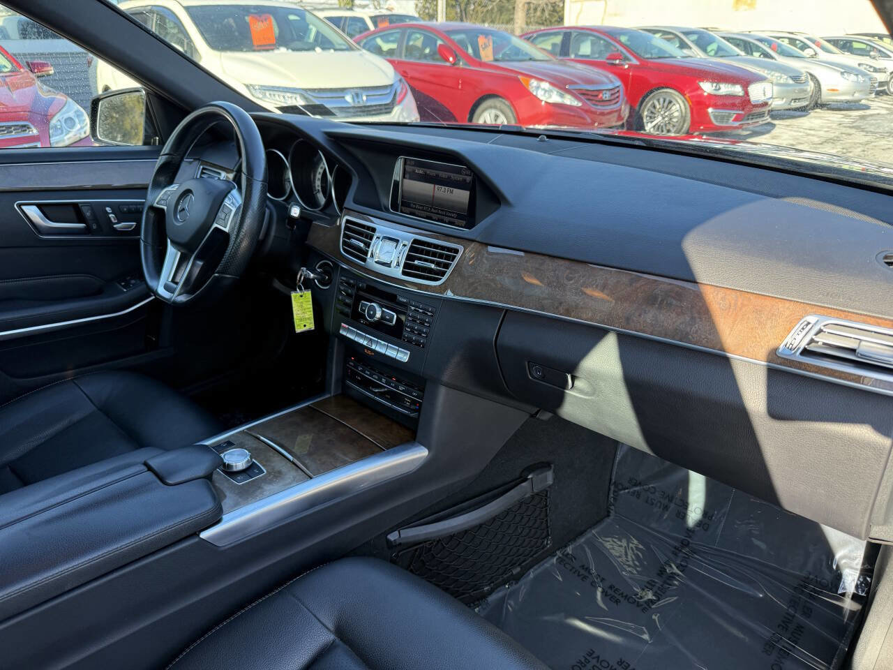 Used 2015 Mercedes-Benz E 350 E 350 4MATIC AWD 4dr Wagon w/ Premium 1 Package image 16