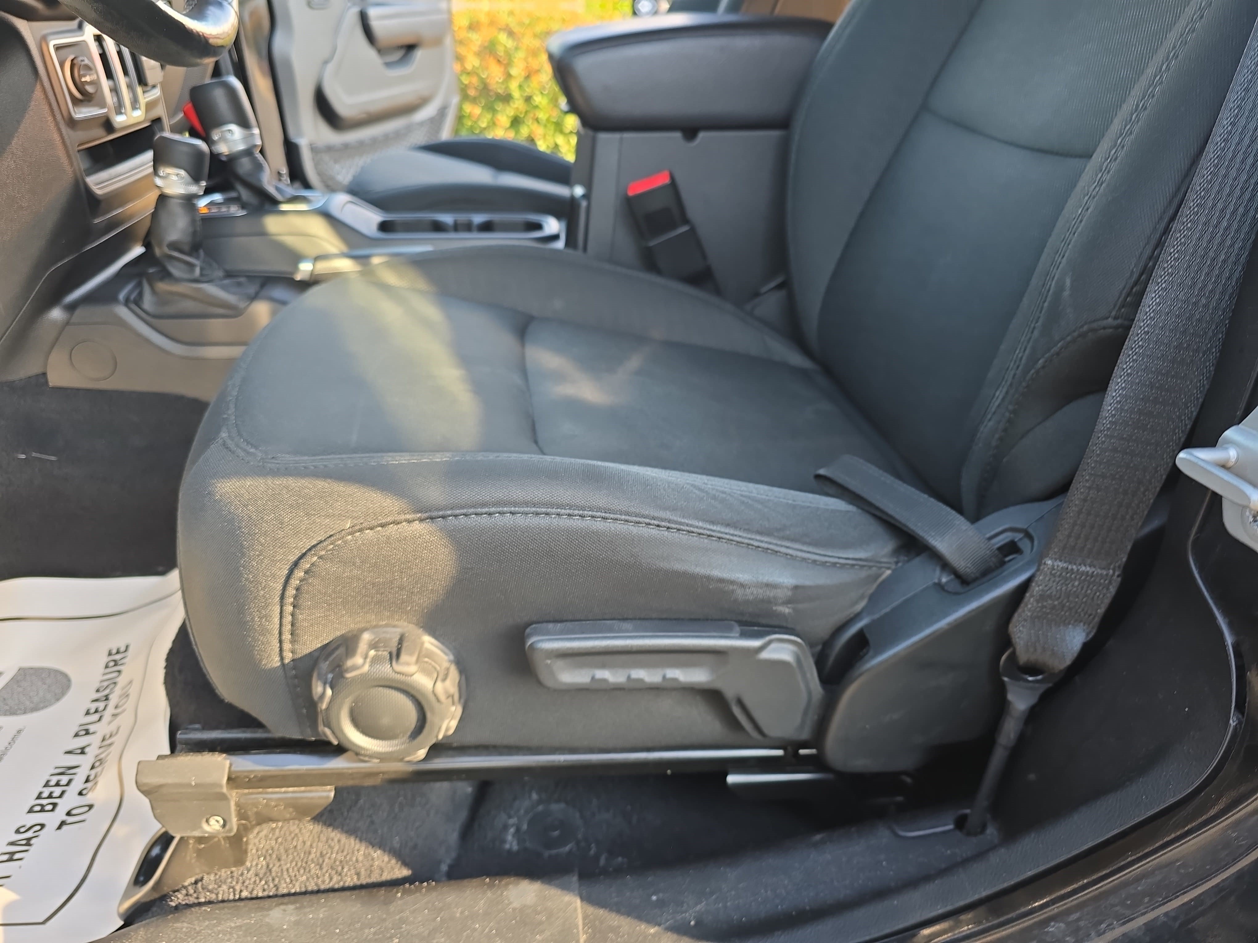 Used 2020 Jeep Wrangler Sport AWD/4WD image 27