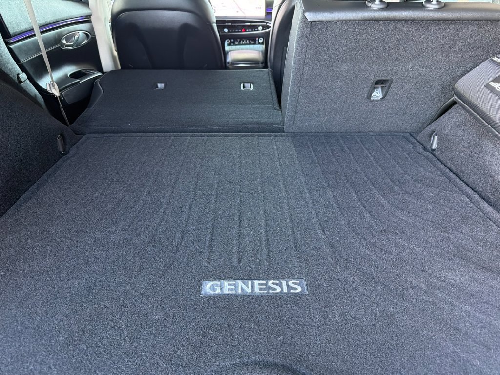 Used 2026 Genesis Electrified GV70 AWD/4WD image 16