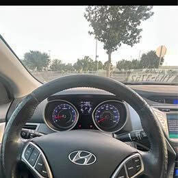 Used 2013 Hyundai Elantra Limited w/ Technology Pkg FWD image 6