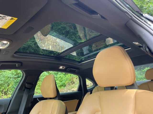 Used 2018 Volvo S90 T5 Momentum w/ Protection Package Premier FWD image 23