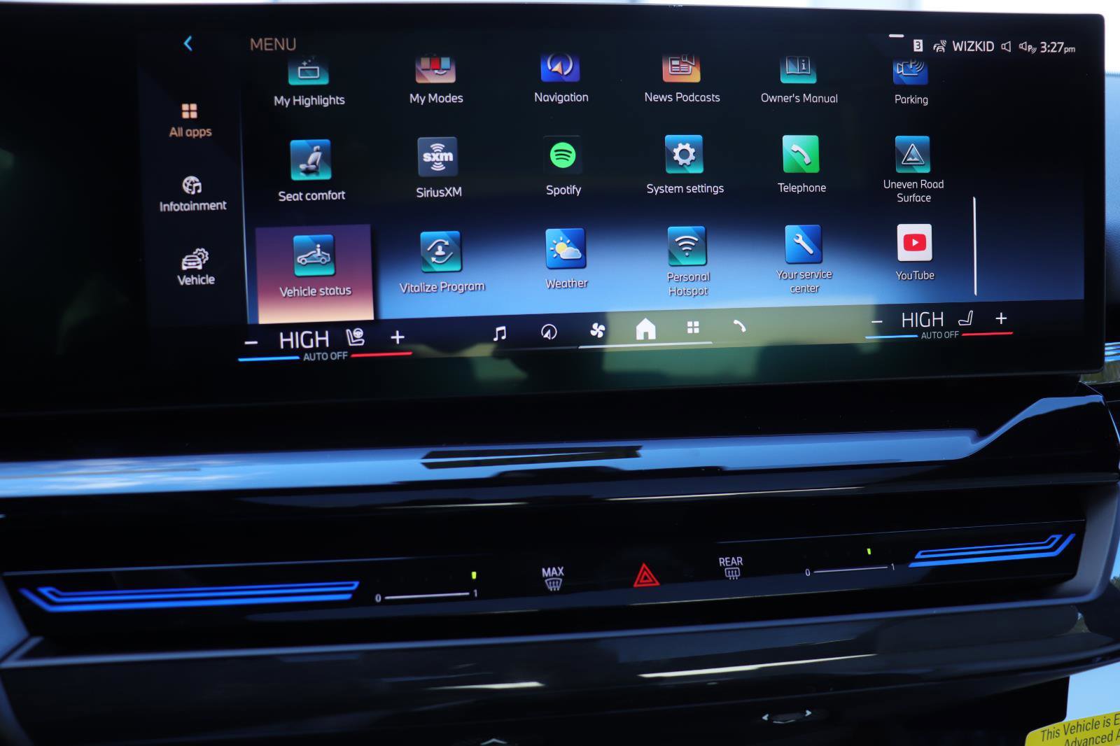 Used 2025 BMW 530i w/ Executive Package image 36