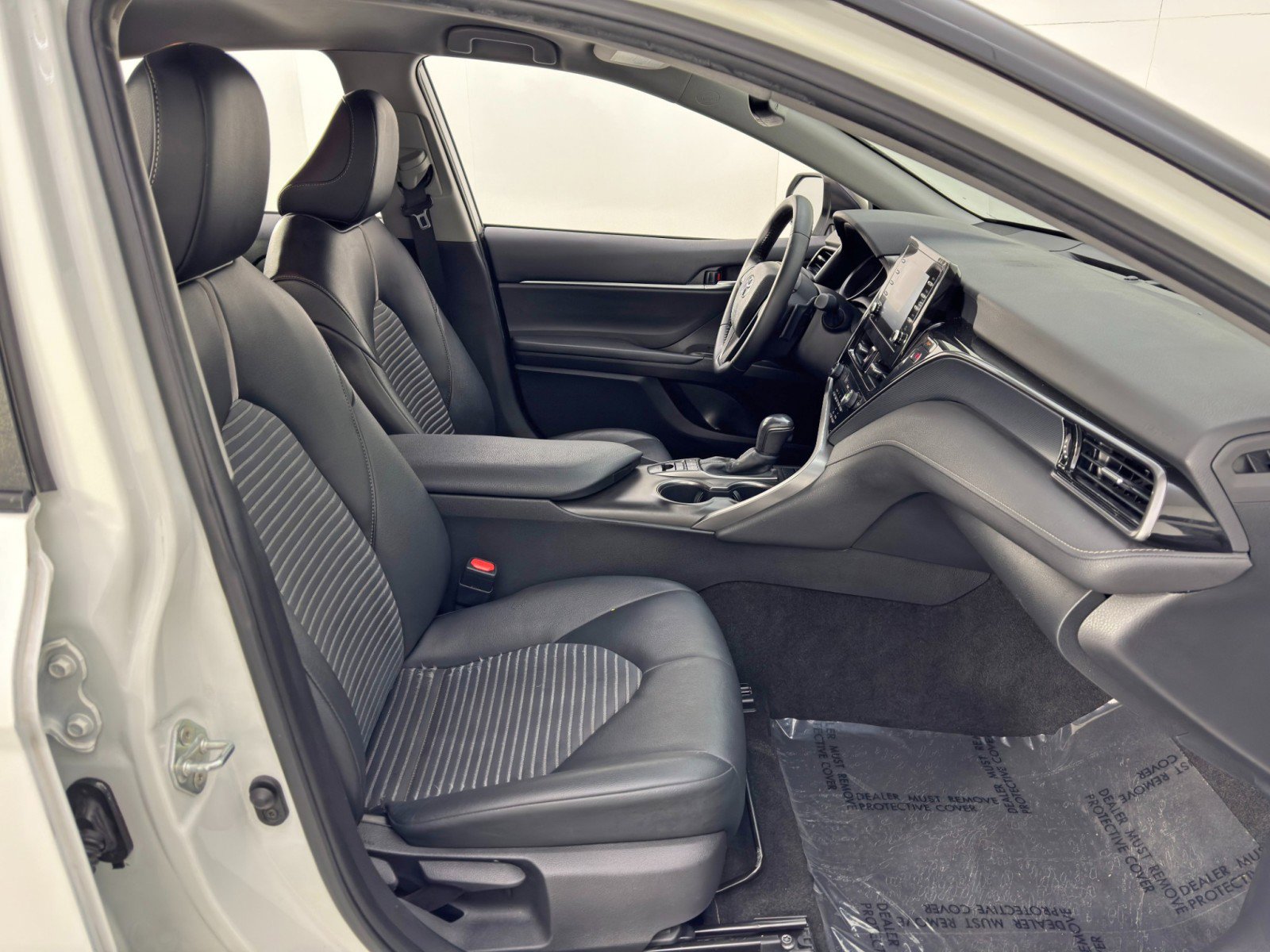 Used 2022 Toyota Camry Nightshade w/ Convenience Package image 14