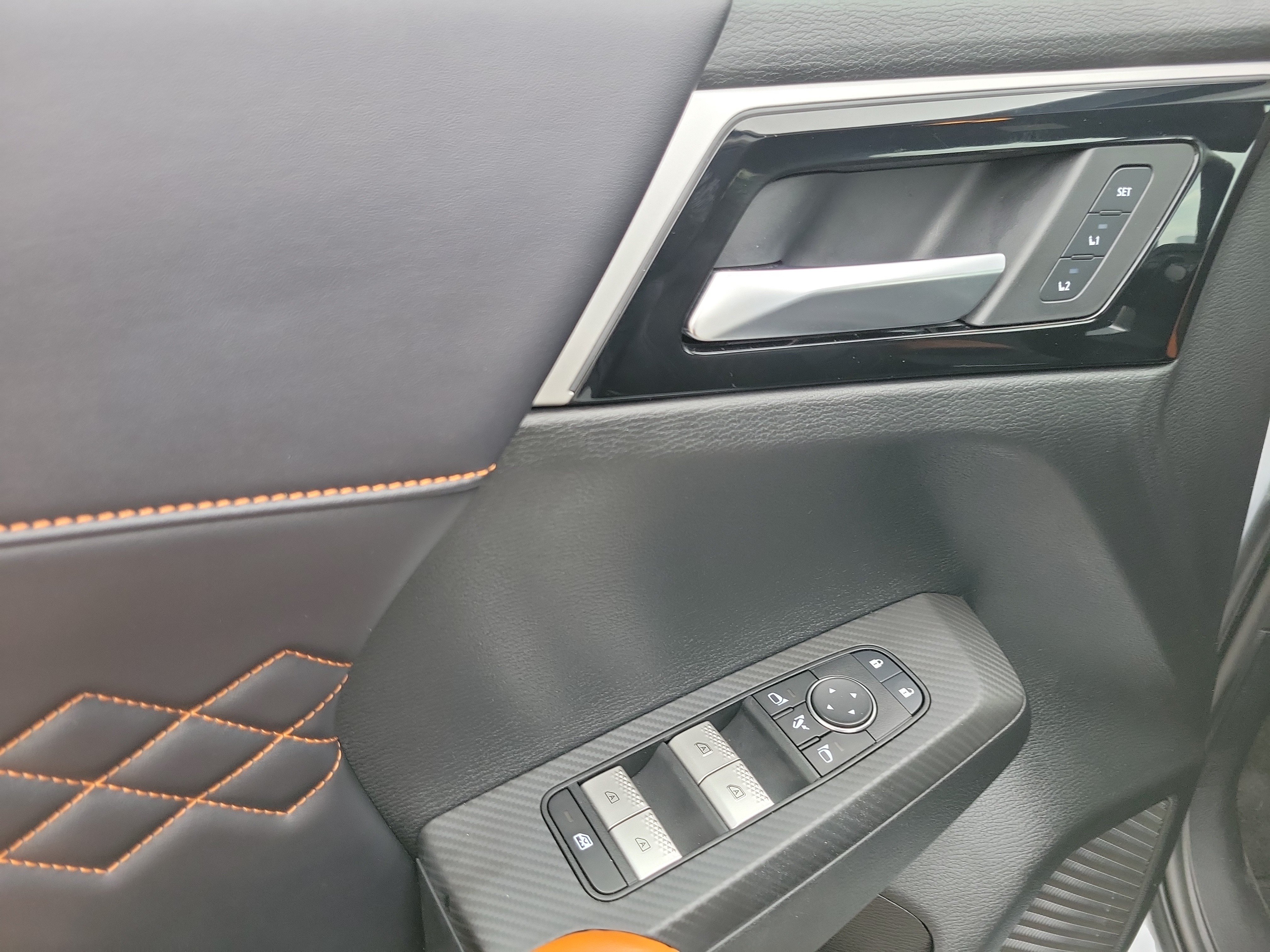 Used 2024 Mitsubishi Outlander SEL FWD image 24