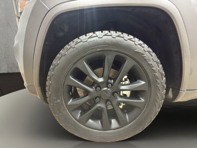 Used 2020 Jeep Grand Cherokee Altitude image 25