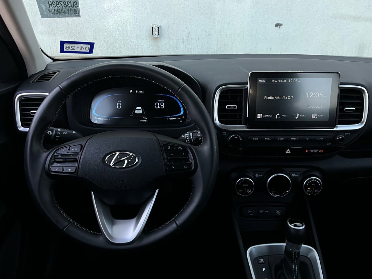 Used 2025 Hyundai Venue SEL image 13