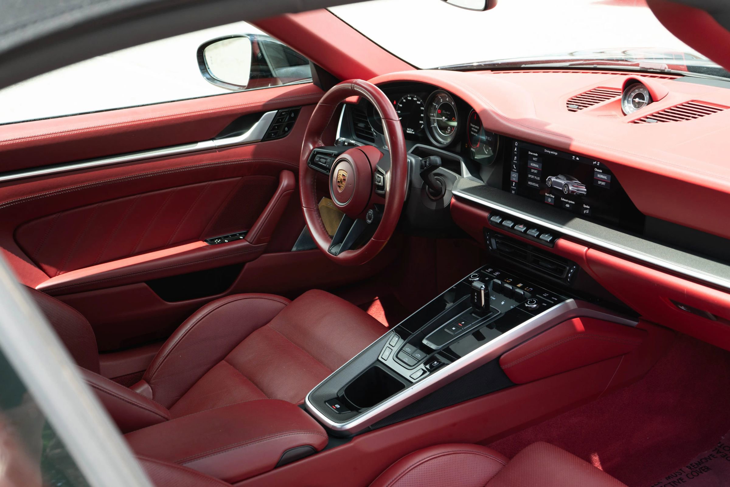 Used 2021 Porsche 911 Turbo image 63